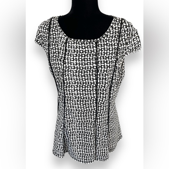 EUC La Vanya Woman Black & White Classic Stretchy Comfy Plus Size 1X Blouse - Picture 4 of 7